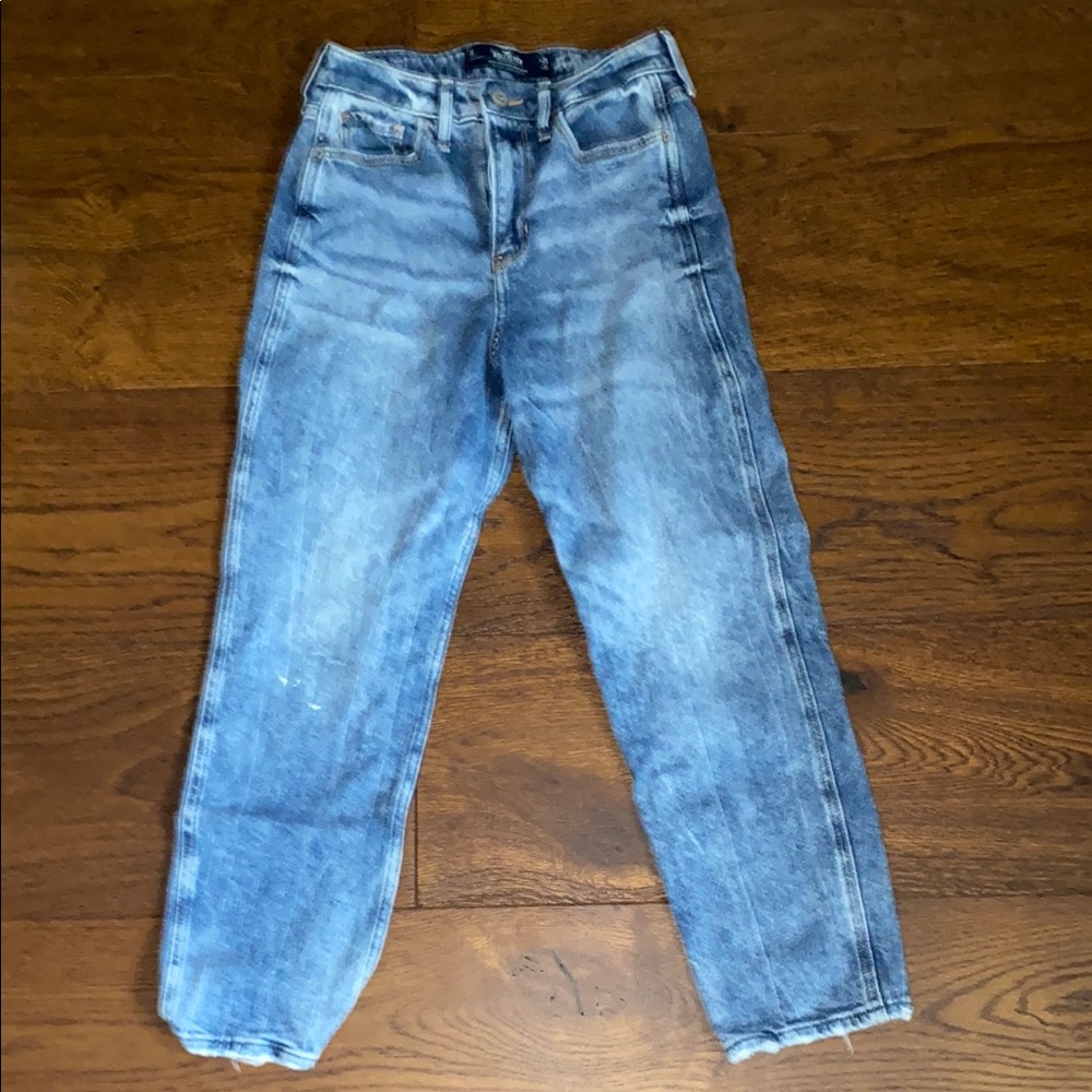 Hollister ultra high rise mom jeans